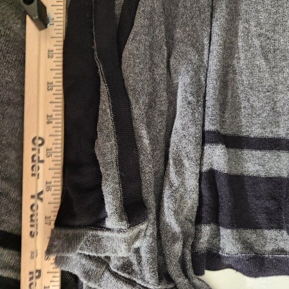 United States Cardigan Sweater Womens XL Gray Black Waterfall Striped Knit - Picture 7 of 10